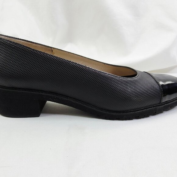 Salvatore Ferragamo Size 5.5B Womens Slip On Black Patent Leather Toe Block Heel - Picture 11 of 14